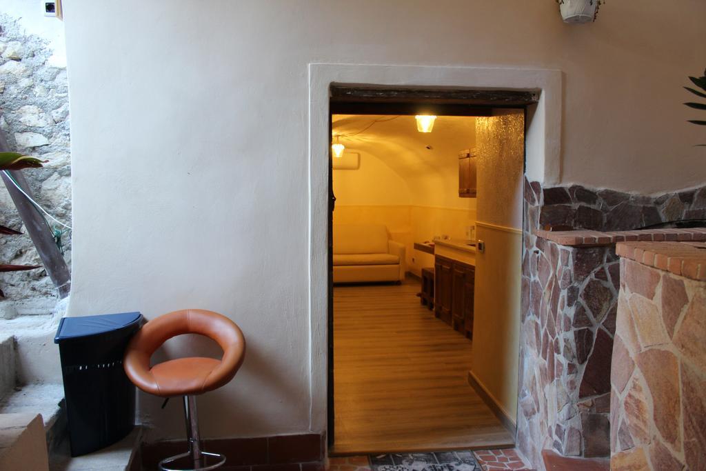 La Giada Bed & Breakfast ติโวลี ภายนอก รูปภาพ